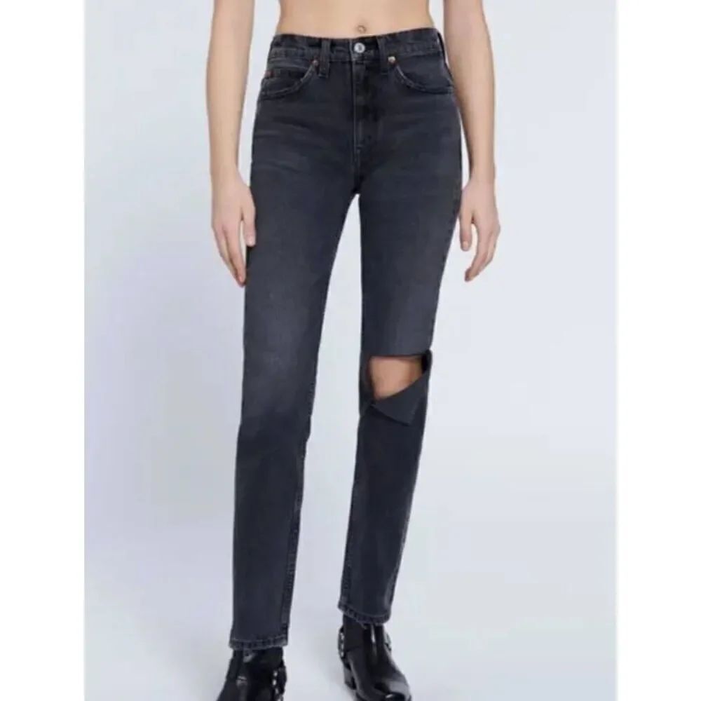 NWT RE/DONE 70's Straight Jeans | Worn Black With Rip sz 28